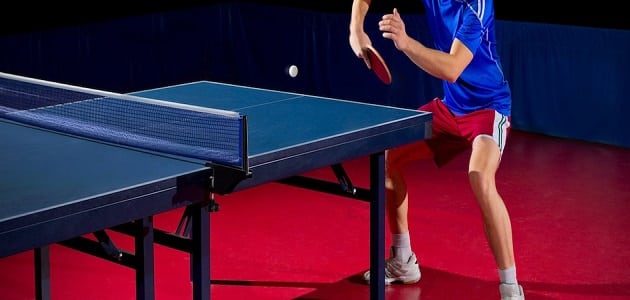 من أنواع مسك المضرب بطريقة صحيحة في كرة الطاولة