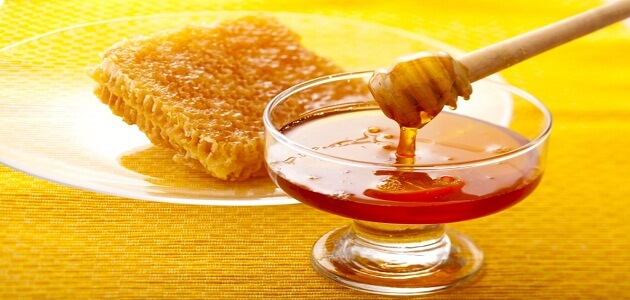 علاج 25 مرض عند الاستمرار على وضع العسل على السرة