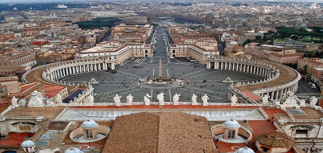 نظام الحكم في الفاتيكان معلومات حول موقع دولة الفاتيكان وعدد سكنها