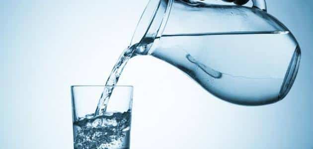 اضرار شرب الماء بكثرة على الجسم مقال