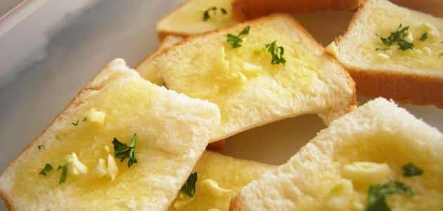 تفسير حلم أكل الجبنة البيضاء مع الخبز