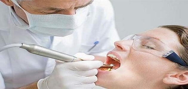 تفسير رؤية طبيب الاسنان في المنام