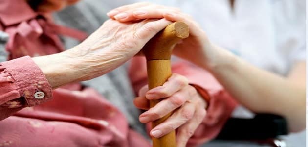 علاج هشاشة العظام لكبار السن