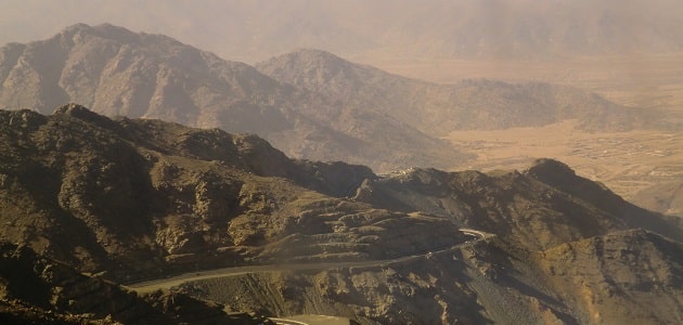 جبال الحجاز أكثر الجبال امتداداً وارتفاعاً في شبة الجزيرة العربية