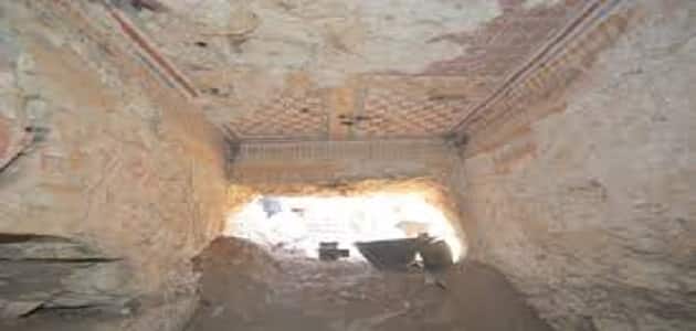 شكل سقف المقبرة الفرعونية من الخارج