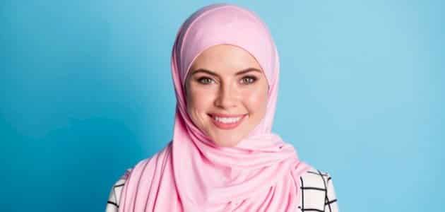 تفسير حلم شراء الحجاب للعزباء
