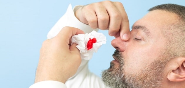 التهاب الجيوب الأنفية وخروج الدم من الفم
