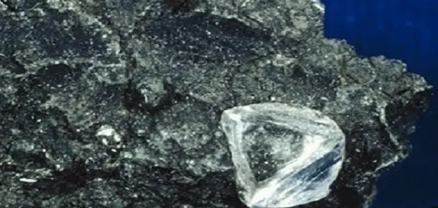 علامات وجود الماس في الصخر